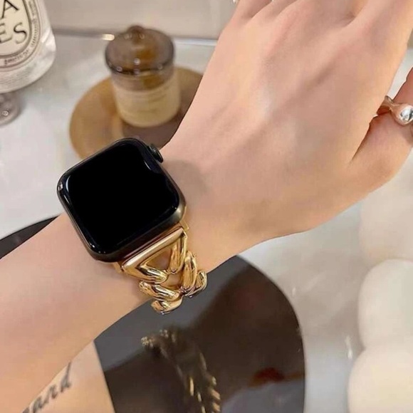 NWT Gold Chain Apple Watch Band Stainless Steal Size 38/40/41 - Picture 3 of 6